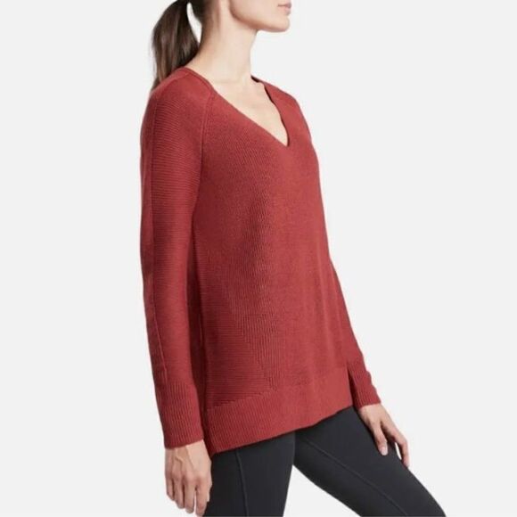 ATHLETA Hanover V-Neck Sweater Canyon Red Wool Blend Size Small - Picture 4 of 7